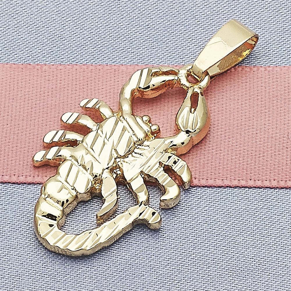 Oro Laminado Fancy Pendant, Gold Filled Style Scorpion Design, Diamond Cutting Finish, Golden Finish