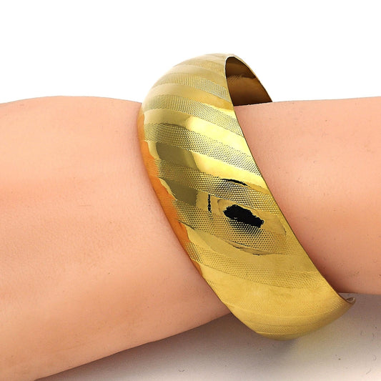 Oro Laminado Individual Bangle, Gold Filled Style Polished, Golden Finish