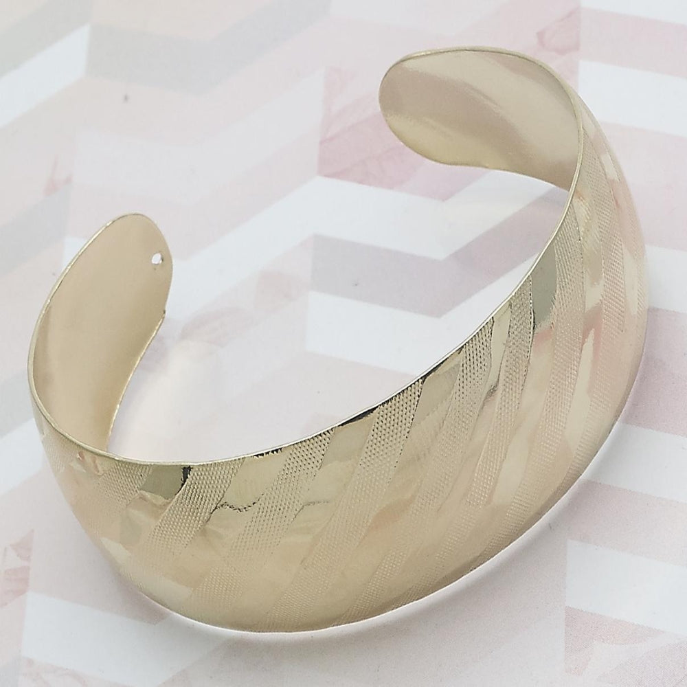 Oro Laminado Individual Bangle, Gold Filled Style Polished, Golden Finish