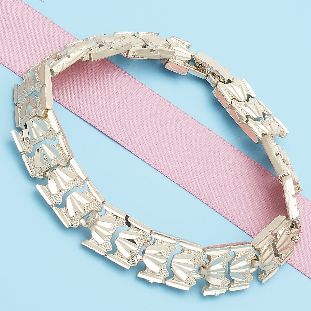 Oro Laminado Solid Bracelet, Gold Filled Style Diamond Cutting Finish, Golden Finish