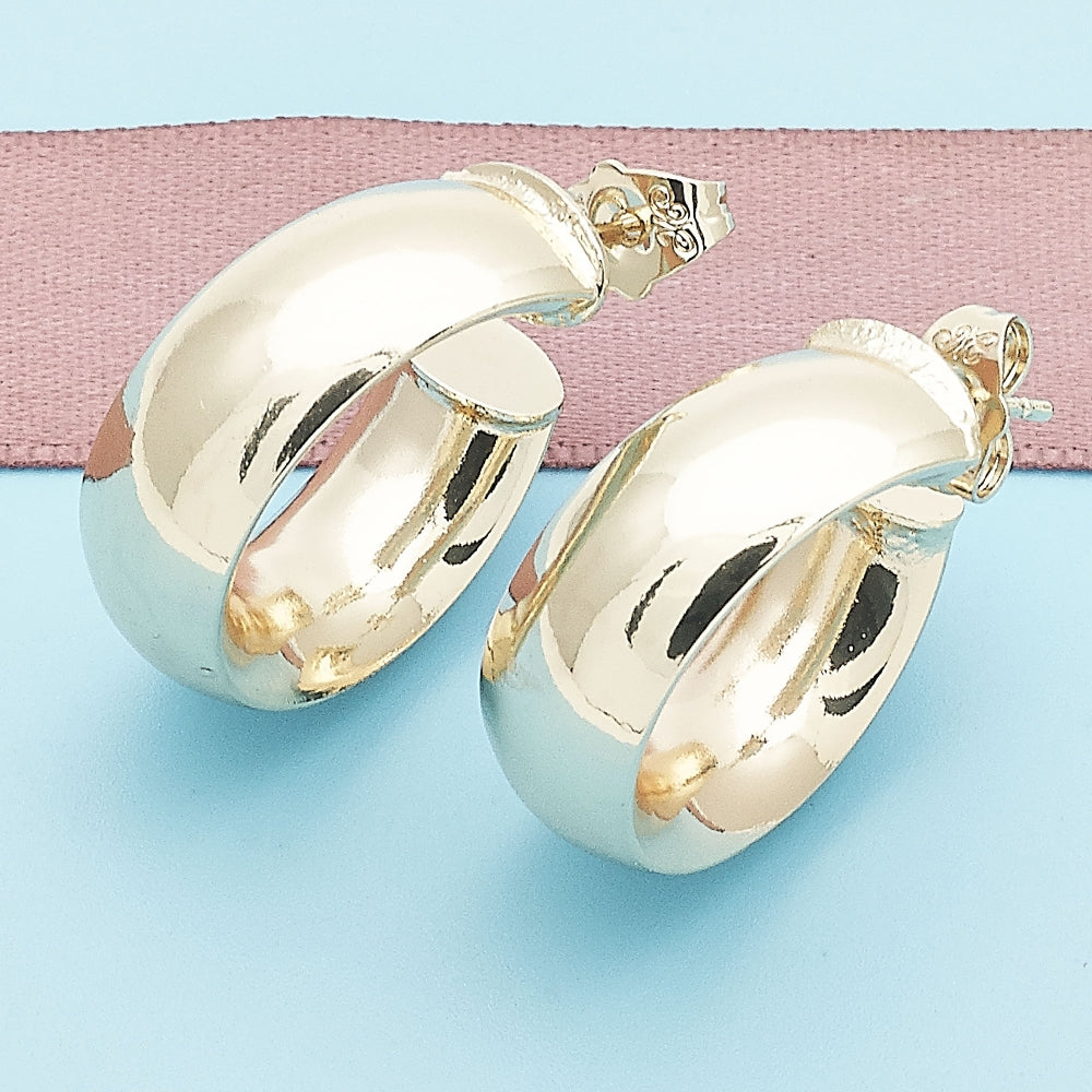 Oro Laminado Stud Earring, Gold Filled Style Polished, Golden Finish