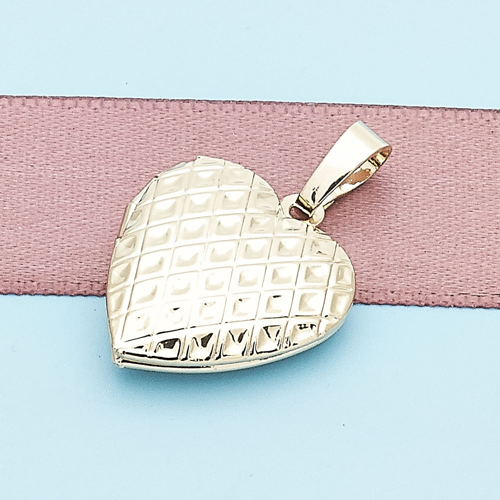 Oro Laminado Locket Pendant, Gold Filled Style Heart Design, Polished, Golden Finish