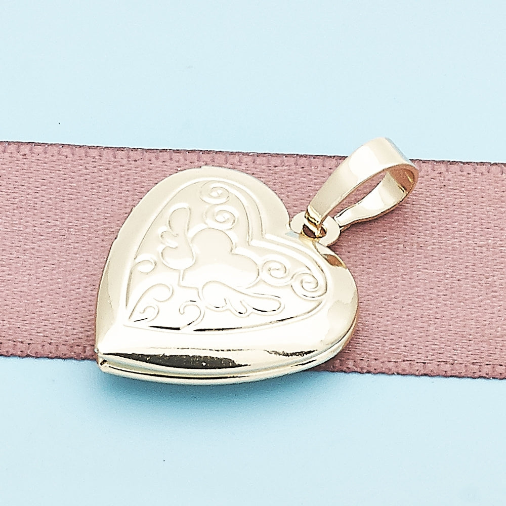 Oro Laminado Locket Pendant, Gold Filled Style Heart Design, Polished, Golden Finish