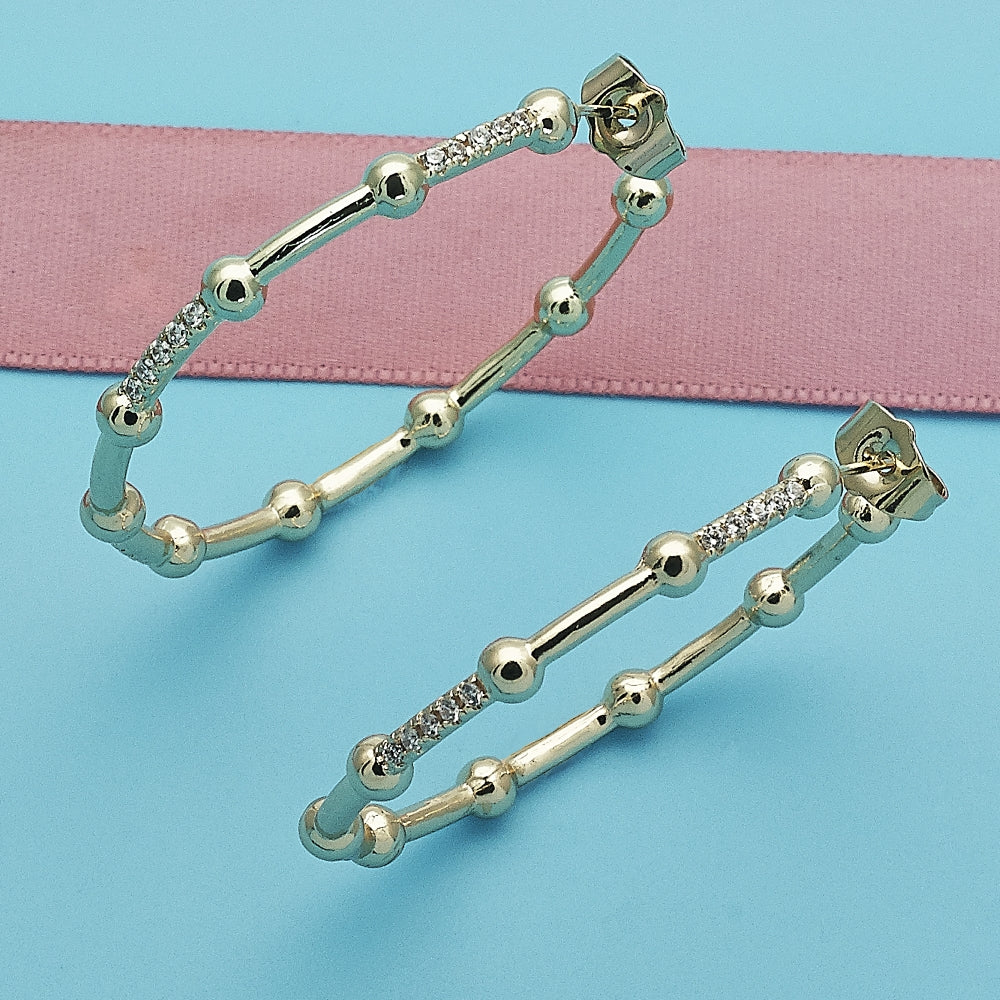 Oro Laminado Stud Earring, Gold Filled Style with White Micro Pave, Polished, Golden Finish