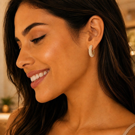 Oro Laminado Stud Earring, Gold Filled Style with Ivory Pearl, Polished, Golden Finish