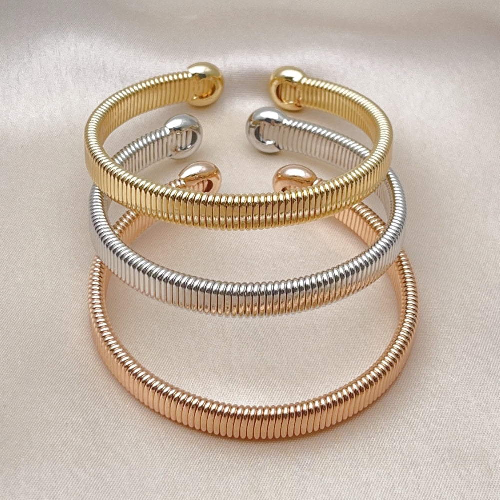 Oro Laminado Trio Bangle, Gold Filled Style Twist Design, Polished, Tricolor