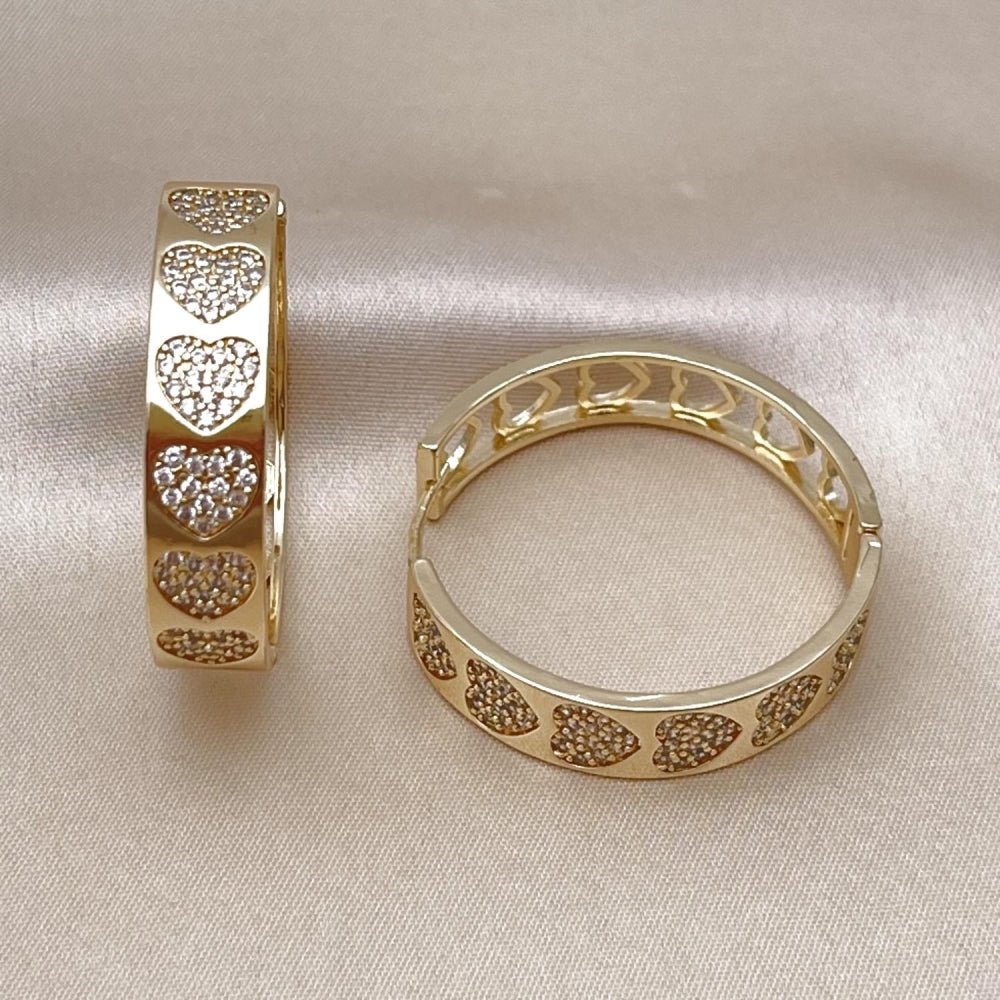Oro Laminado Huggie Hoop, Gold Filled Style Heart Design, with White Micro Pave, Polished, Golden Finish