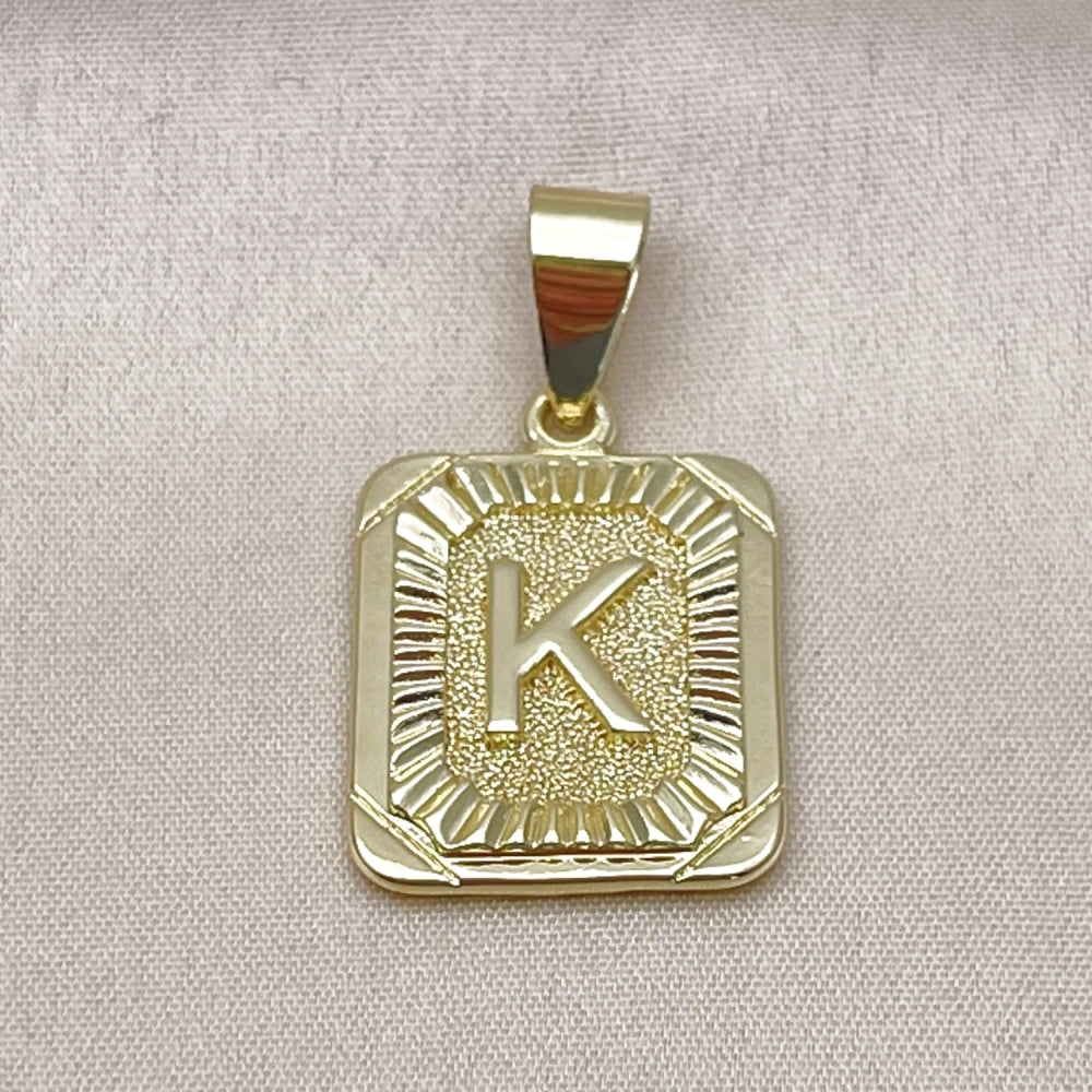 Oro Laminado Fancy Pendant, Gold Filled Style Initials Design, Diamond Cutting Finish, Golden Finish