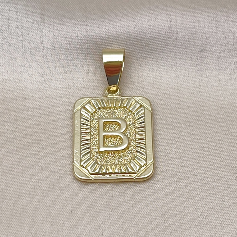 Oro Laminado Fancy Pendant, Gold Filled Style Initials Design, Diamond Cutting Finish, Golden Finish