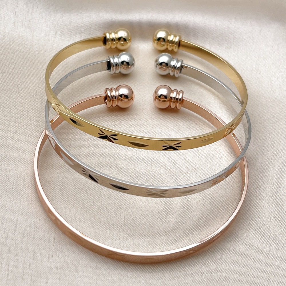 Oro Laminado Trio Bangle, Gold Filled Style Diamond Cutting Finish, Tricolor