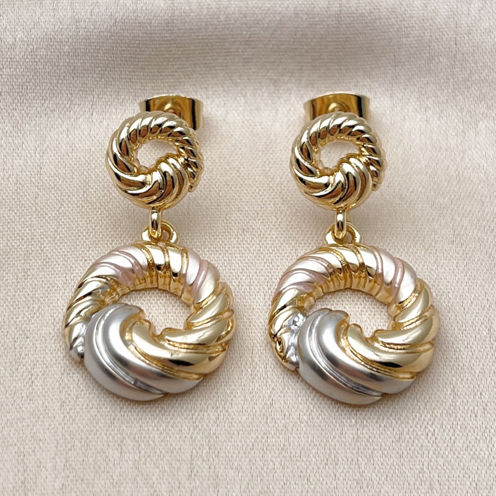 Oro Laminado Stud Earring, Gold Filled Style Twist Design, Polished, Tricolor
