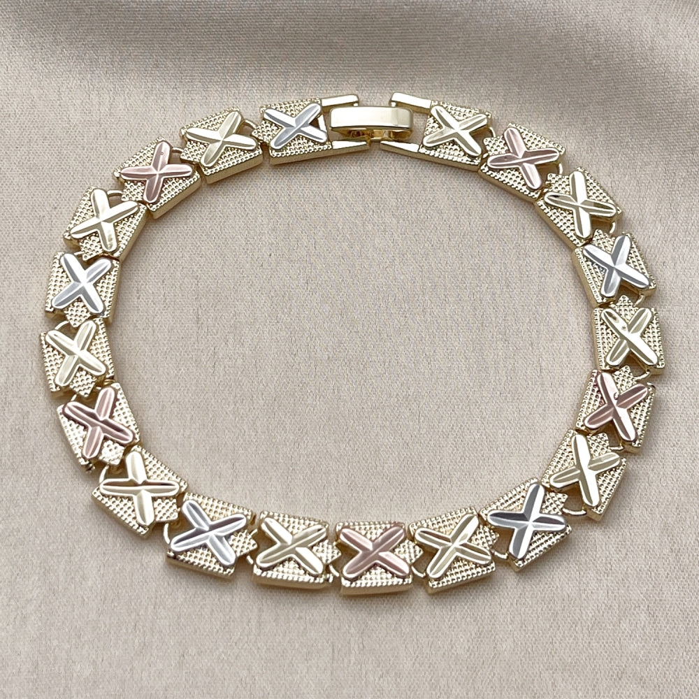 Oro Laminado Solid Bracelet, Gold Filled Style Diamond Cutting Finish, Tricolor