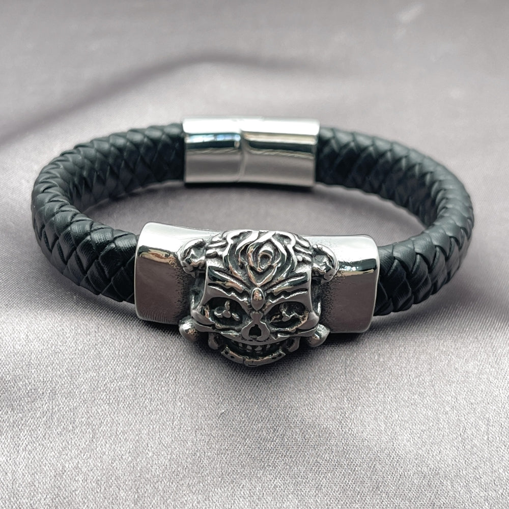Stainless Steel Fancy Bracelet, Skull Design, Black Leather Finish, Steel Finish
