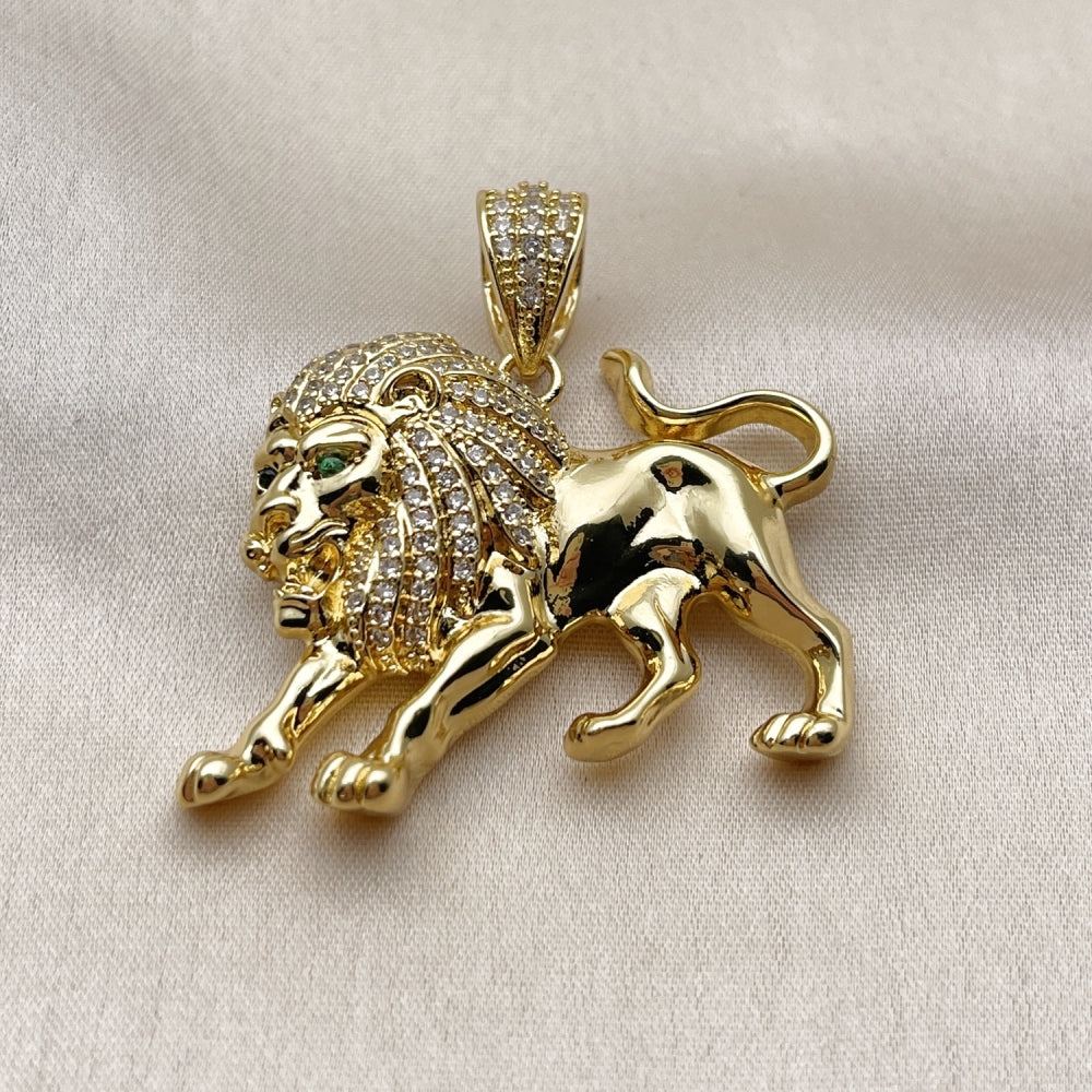 Oro Laminado Fancy Pendant, Gold Filled Style Lion Design, with White and Green Cubic Zirconia, Polished, Golden Finish