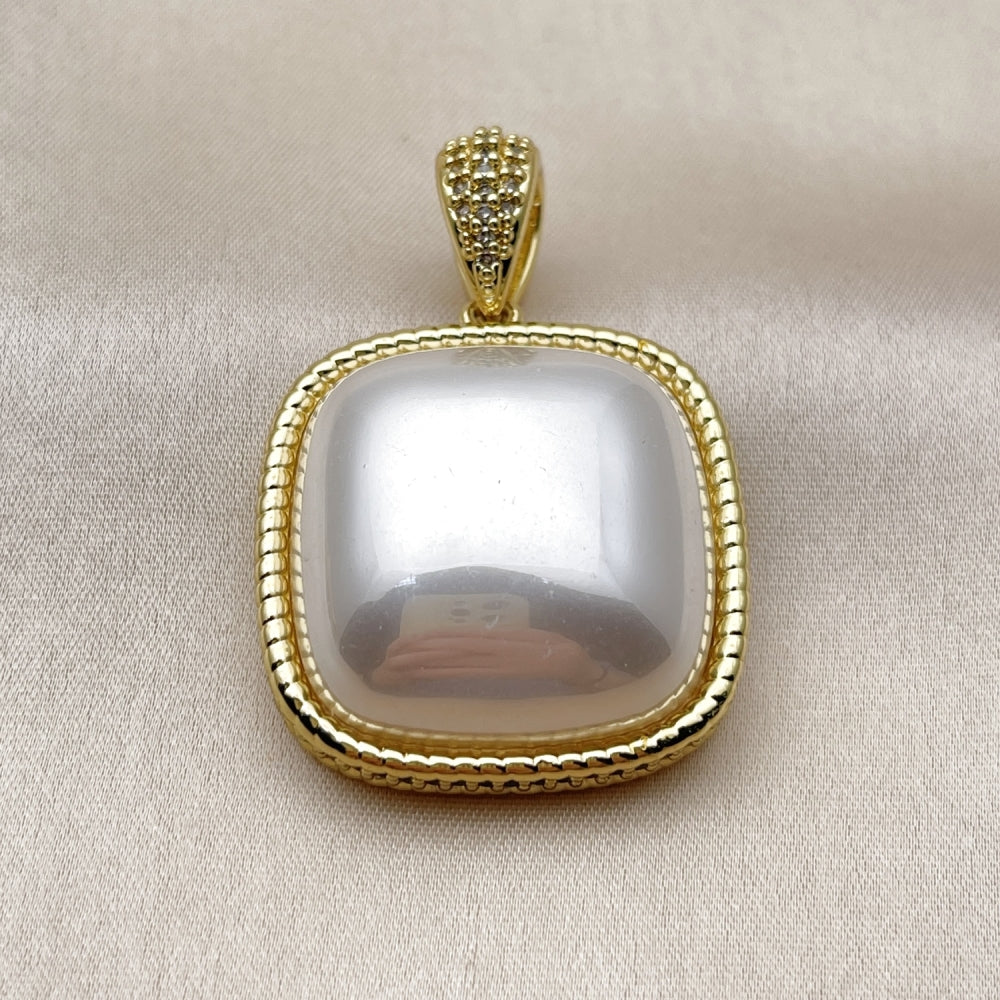 Oro Laminado Fancy Pendant, Gold Filled Style with Ivory Pearl and White Micro Pave, Polished, Golden Finish