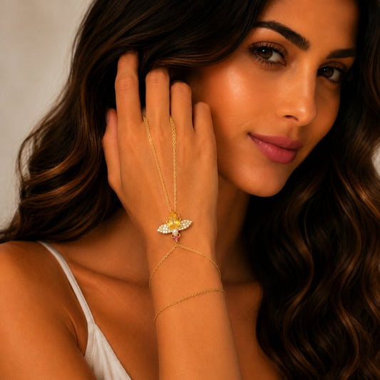 Oro Laminado Fancy Bracelet, Gold Filled Style Bee and Rolo Design, with Golden Cubic Zirconia and White Micro Pave, Polished, Golden Finish