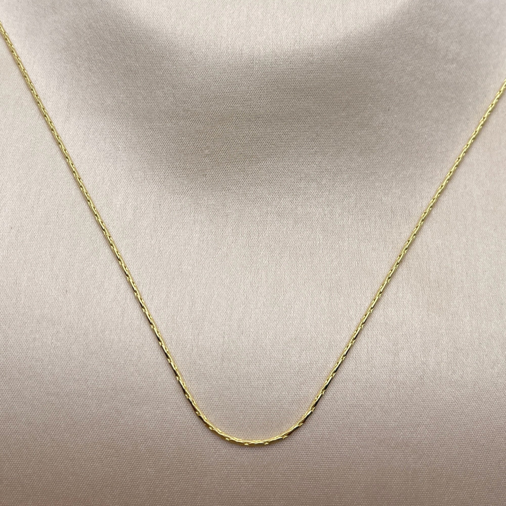 Oro Laminado Basic Necklace, Gold Filled Style Polished, Golden Finish