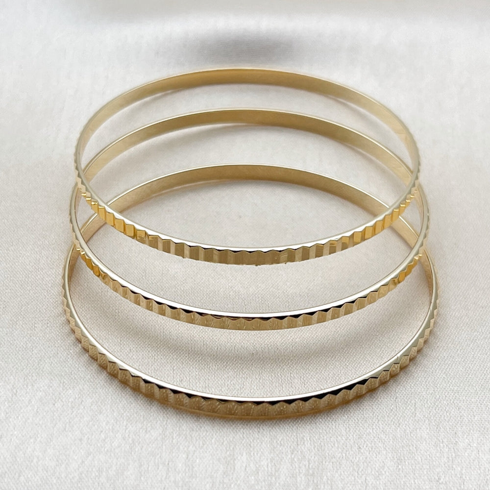 Oro Laminado Trio Bangle, Gold Filled Style Diamond Cutting Finish, Golden Finish