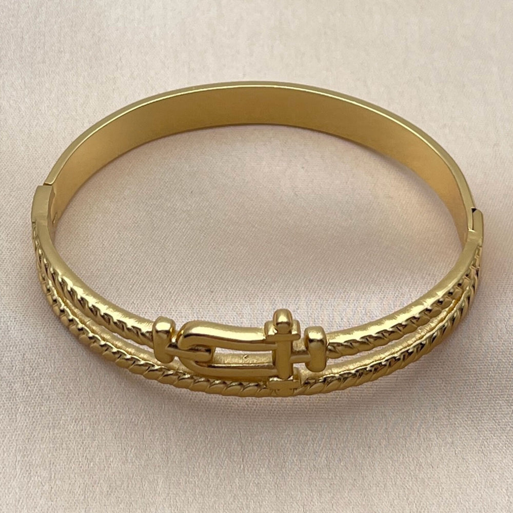 Stainless Steel Individual Bangle, Belt Buckle and Twist Design, Polished, Golden Finish