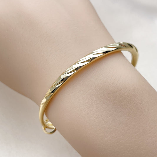 Oro Laminado Individual Bangle, Gold Filled Style Diamond Cutting Finish