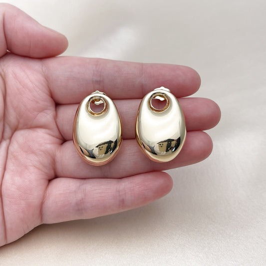 Oro Laminado Stud Earring, Gold Filled Style Hollow Design, Polished, Golden Finish