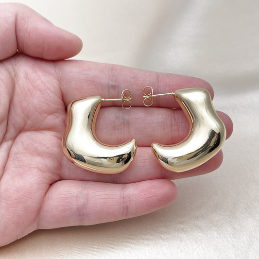 Oro Laminado Stud Earring, Gold Filled Style Hollow Design, Polished, Golden Finish