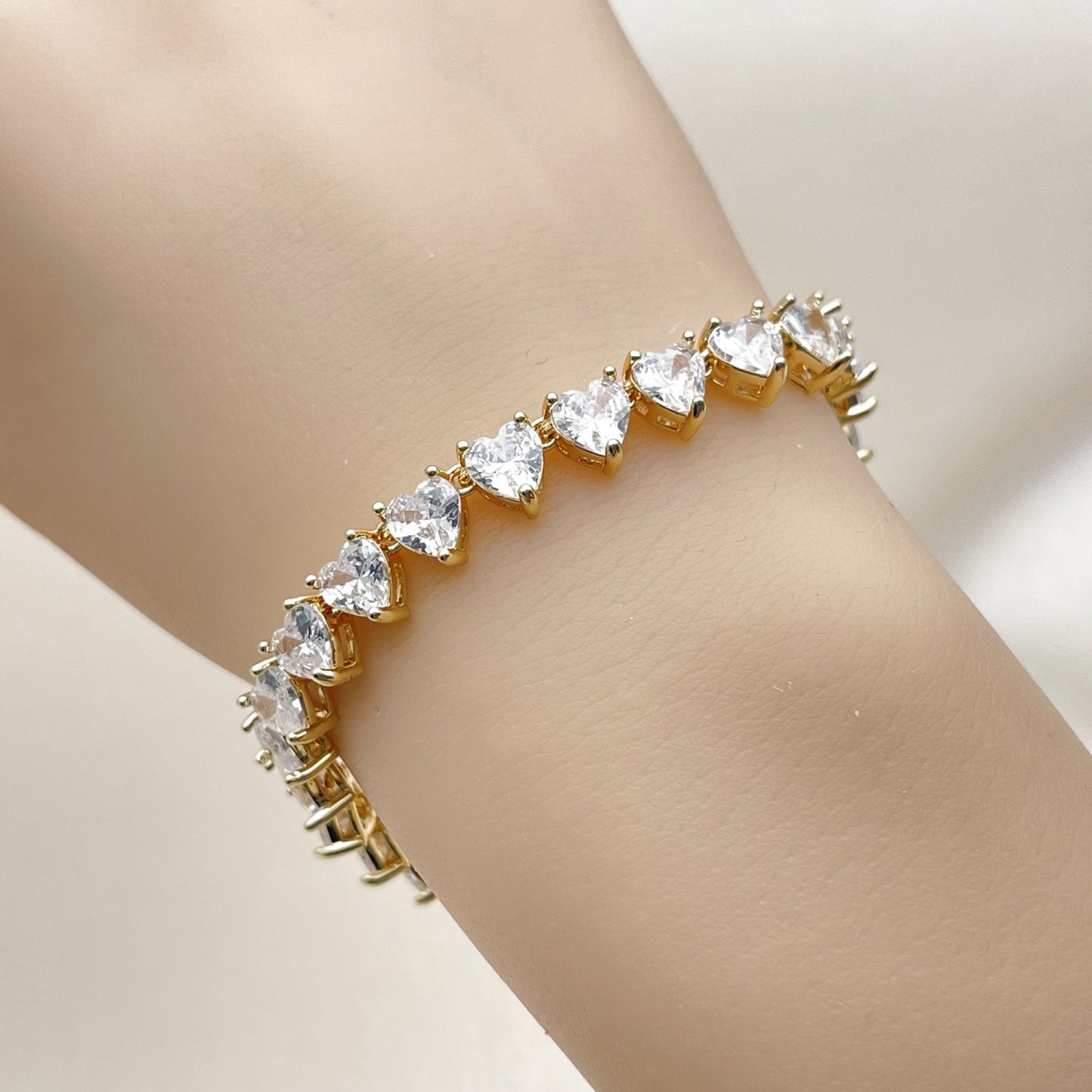 Oro Laminado Tennis Bracelet, Gold Filled Style Heart Design, with White Cubic Zirconia, Polished, Golden