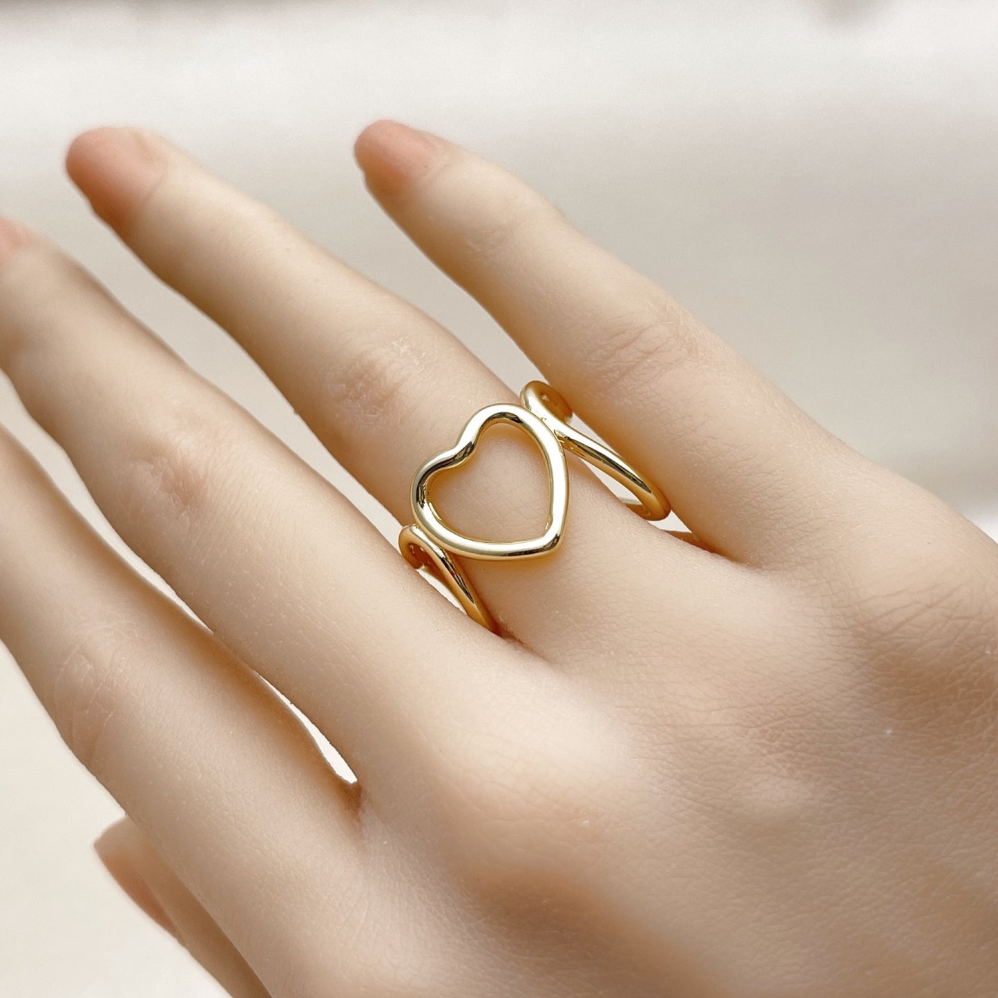 Oro Laminado Elegant Ring, Gold Filled Style Heart Design, Polished, Golden