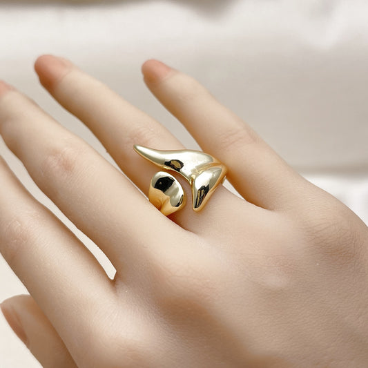 Oro Laminado Elegant Ring, Gold Filled Style Polished, Golden