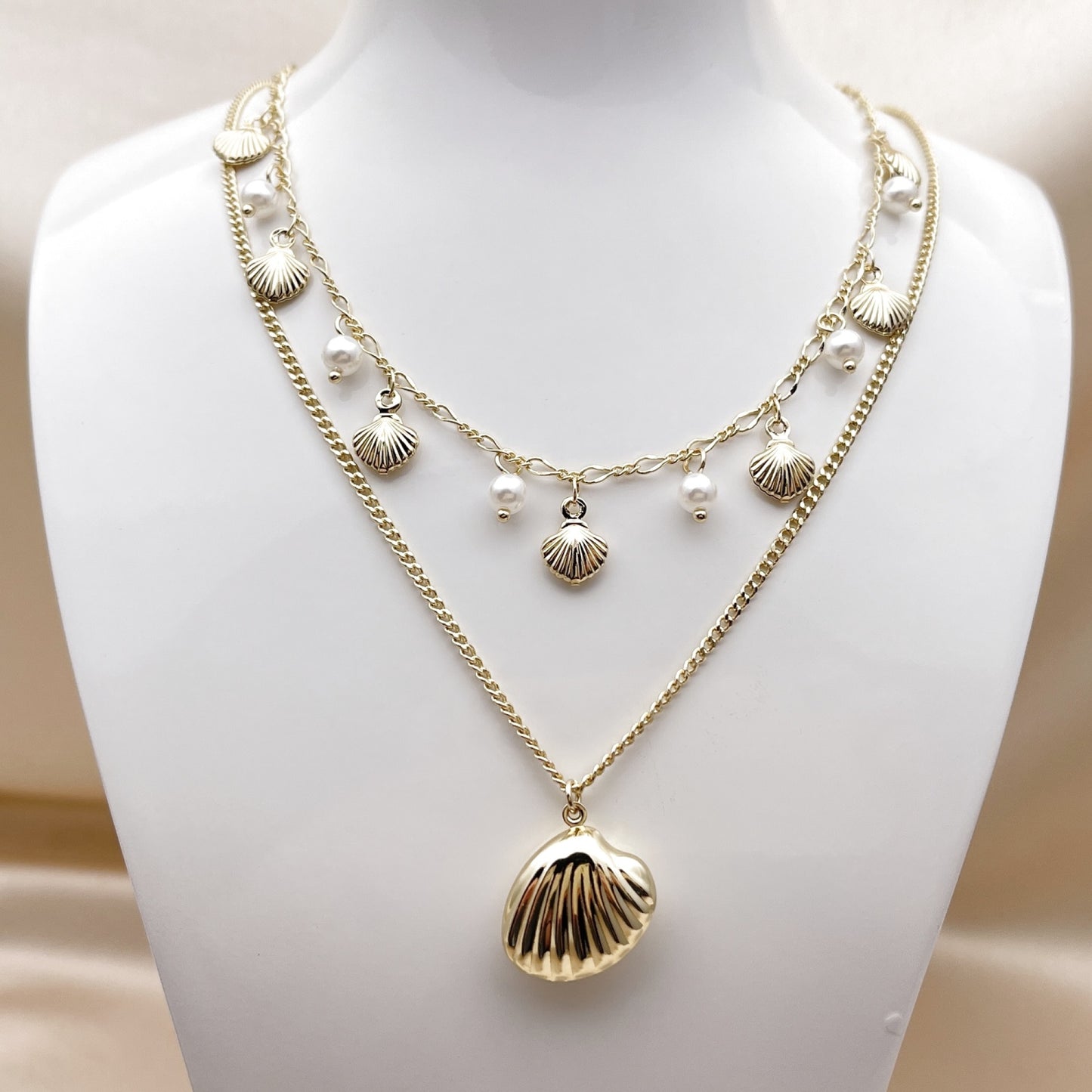 Oro Laminado Fancy Necklace, Gold Filled Style Shell and Miami Cuban Design, with Ivory Pearl, Polished, Golden Finish