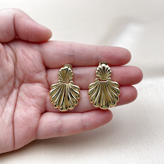 Oro Laminado Stud Earring, Gold Filled Style Shell Design, Polished, Golden Finish