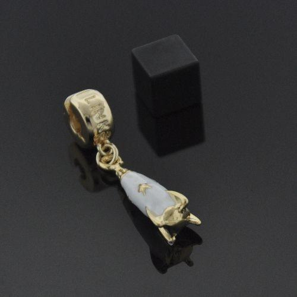 Oro Laminado Love Link Pendant, Gold Filled Style Enamel Finish, Golden Finish