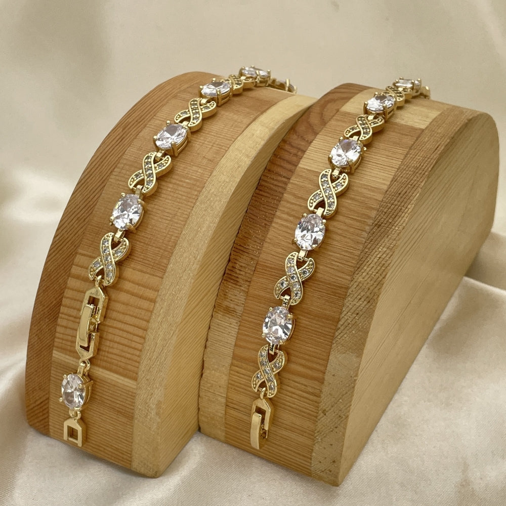 Oro Laminado Tennis Bracelet, Gold Filled Style Hugs and Kisses Design, with White Cubic Zirconia and White Micro Pave, Polished, Golden Finish