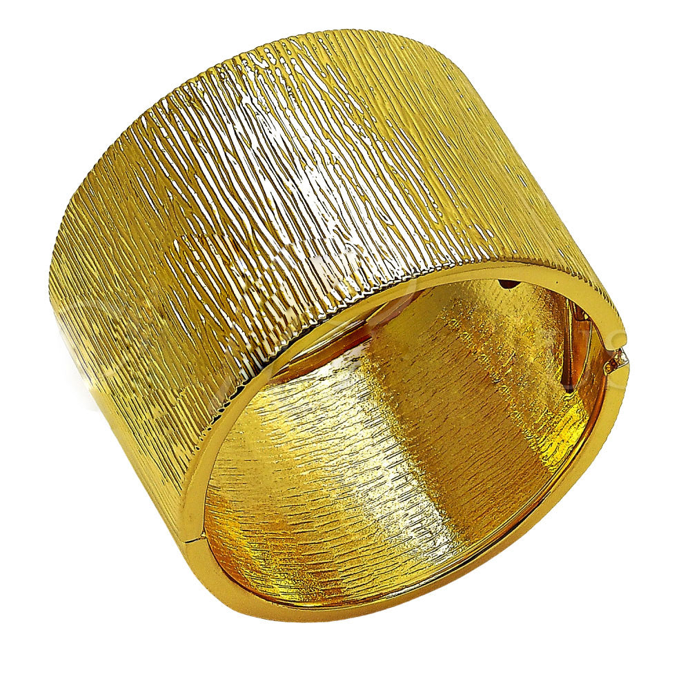 Oro Laminado Individual Bangle, Gold Filled Style Diamond Cutting Finish, Golden Finish