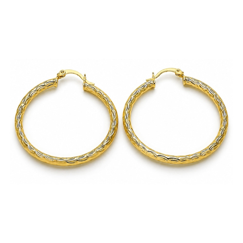 Oro Laminado Medium Hoop, Gold Filled Style Diamond Cutting Finish, Golden Finish