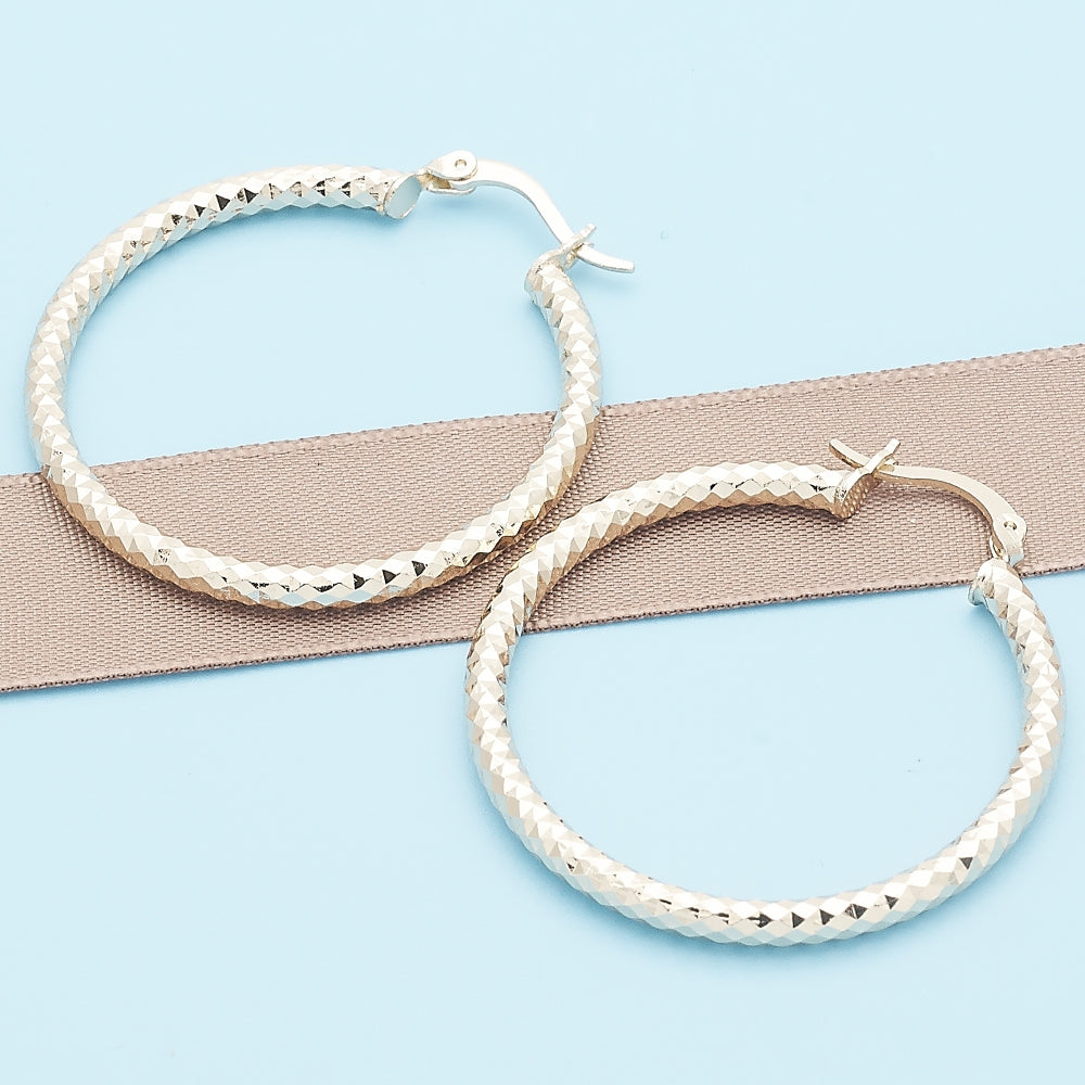 Oro Laminado Medium Hoop, Gold Filled Style Hollow Design, Diamond Cutting Finish, Golden Finish