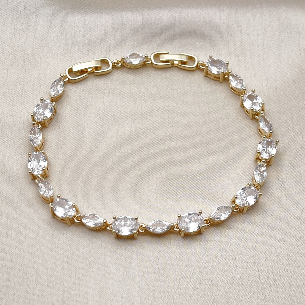 Oro Laminado Tennis Bracelet, Gold Filled Style with White Cubic Zirconia, Polished, Golden Finish