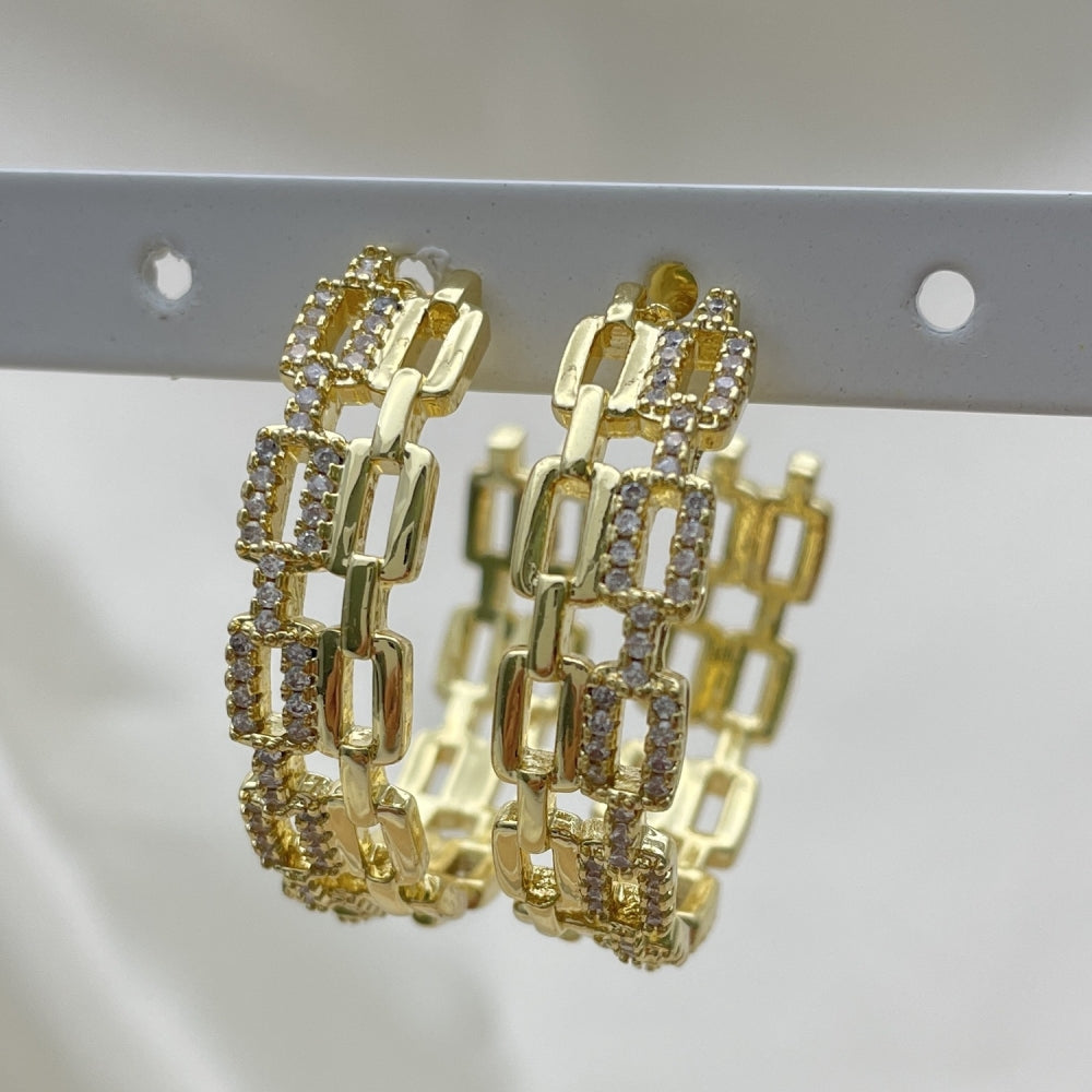 Oro Laminado Stud Earring, Gold Filled Style Paperclip Design, with White Micro Pave, Polished, Golden Finish