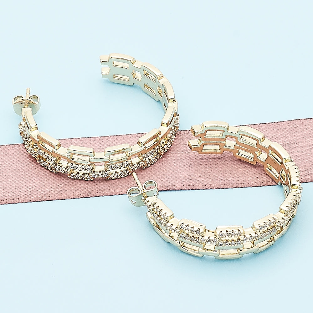 Oro Laminado Stud Earring, Gold Filled Style Paperclip Design, with White Micro Pave, Polished, Golden Finish