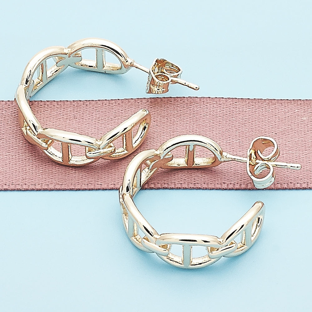 Oro Laminado Stud Earring, Gold Filled Style Puff Mariner Design, Polished, Golden Finish