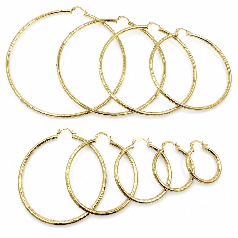 Oro Laminado Medium Hoop, Gold Filled Style Hollow Design, Diamond Cutting Finish, Golden Finish