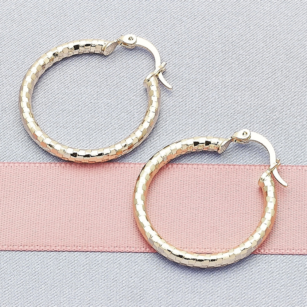 Oro Laminado Medium Hoop, Gold Filled Style Hollow Design, Diamond Cutting Finish, Golden Finish
