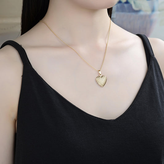 Oro Laminado Locket Pendant, Gold Filled Style Heart Design, Polished, Golden Finish