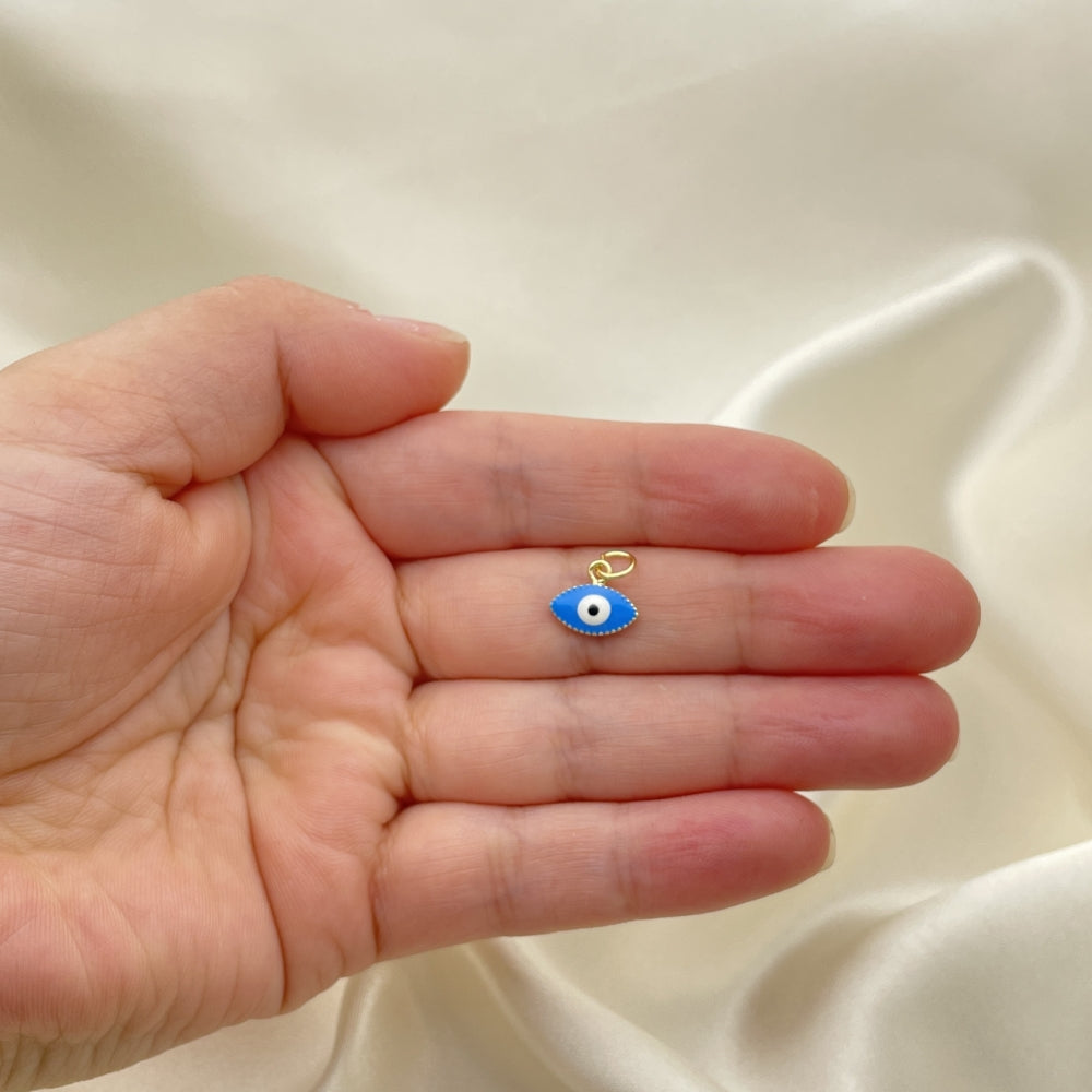 Oro Laminado Fancy Pendant, Gold Filled Style Evil Eye Design, Azul claro Enamel Finish, Golden Finish