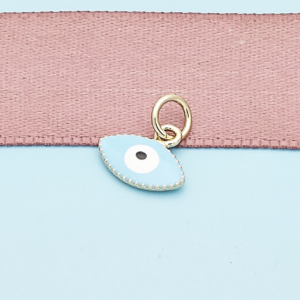 Oro Laminado Fancy Pendant, Gold Filled Style Evil Eye Design, Azul claro Enamel Finish, Golden Finish