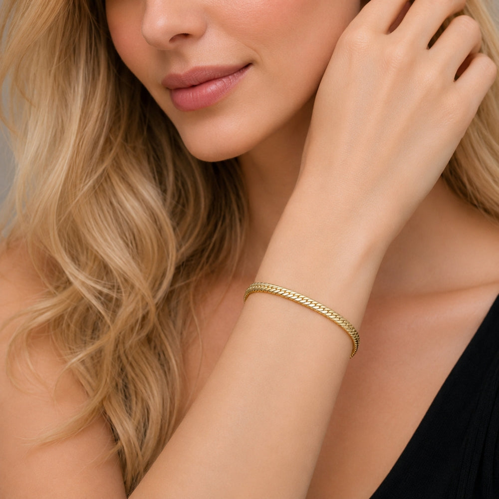 Oro Laminado Basic Bracelet, Gold Filled Style Polished, Golden Finish