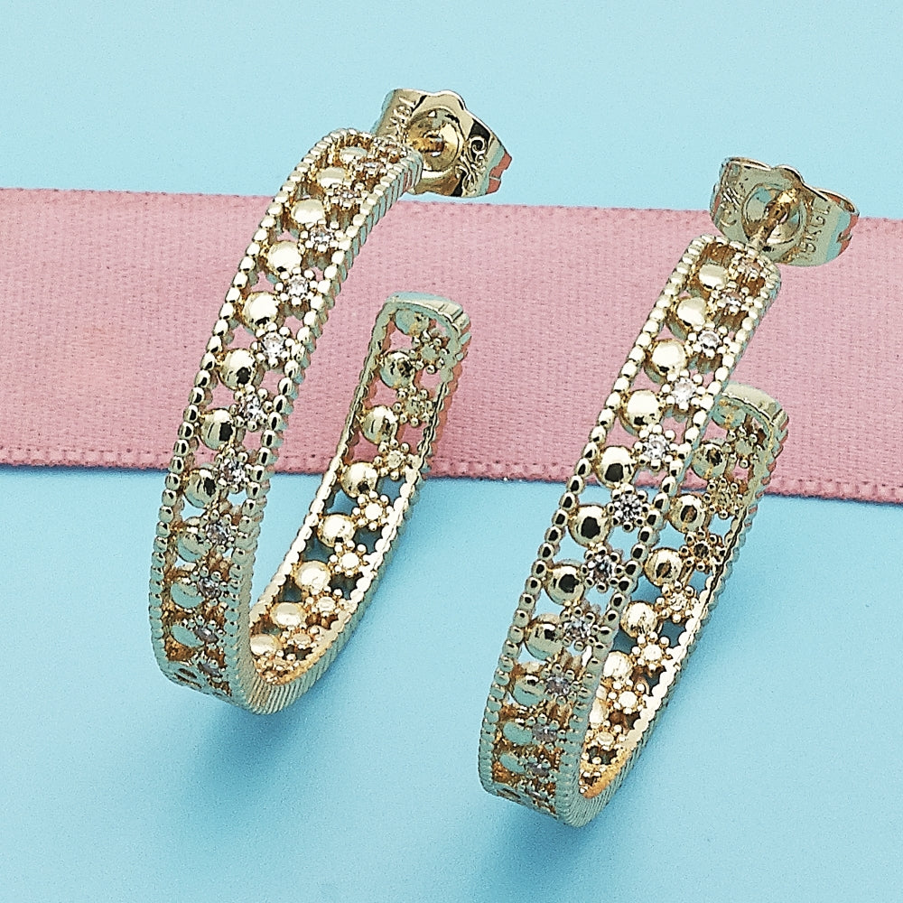 Oro Laminado Stud Earring, Gold Filled Style with White Micro Pave, Polished, Golden Finish