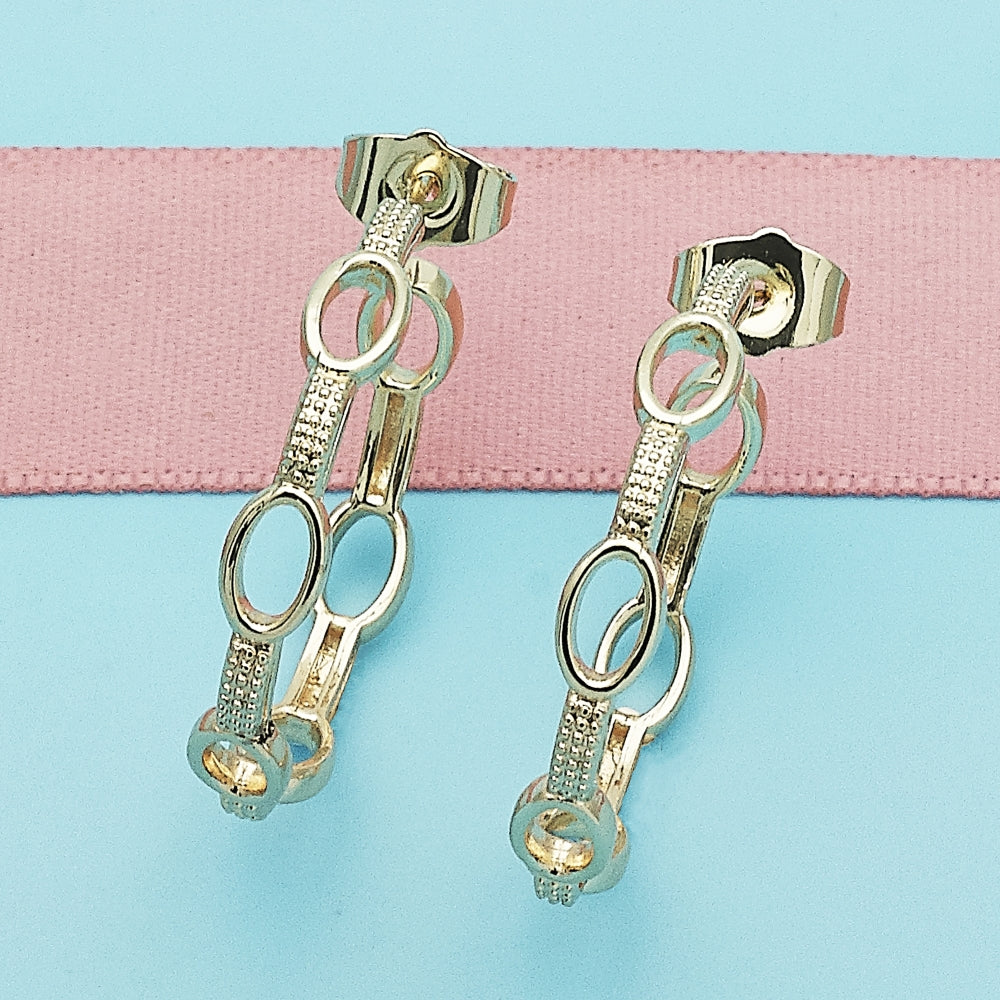 Oro Laminado Medium Hoop, Gold Filled Style Paperclip Design, Polished, Golden Finish