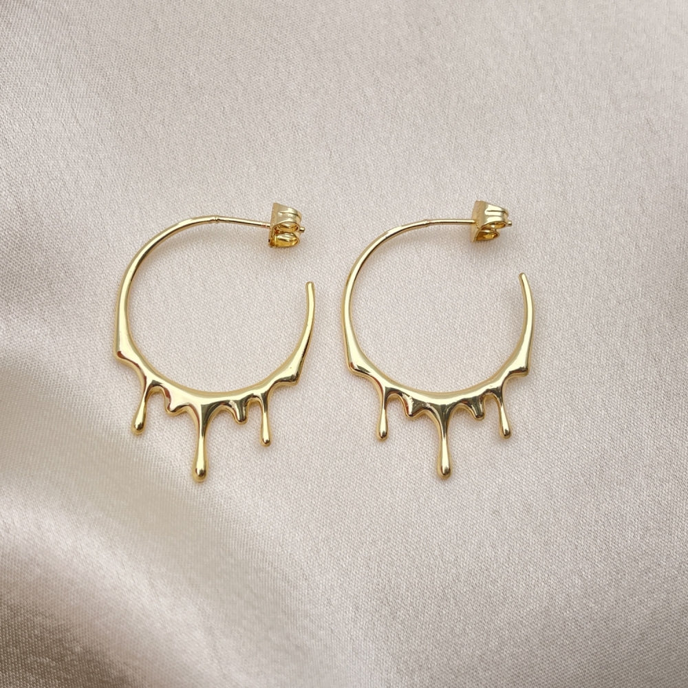 Oro Laminado Medium Hoop, Gold Filled Style Polished, Golden Finish