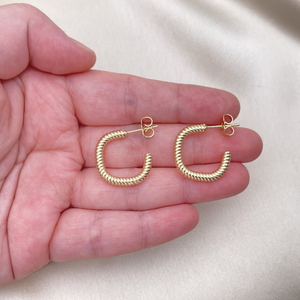 Oro Laminado Small Hoop, Gold Filled Style Diamond Cutting Finish, Golden Finish